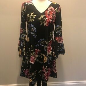 Roz & Ali Black Floral A-line Dress Size S